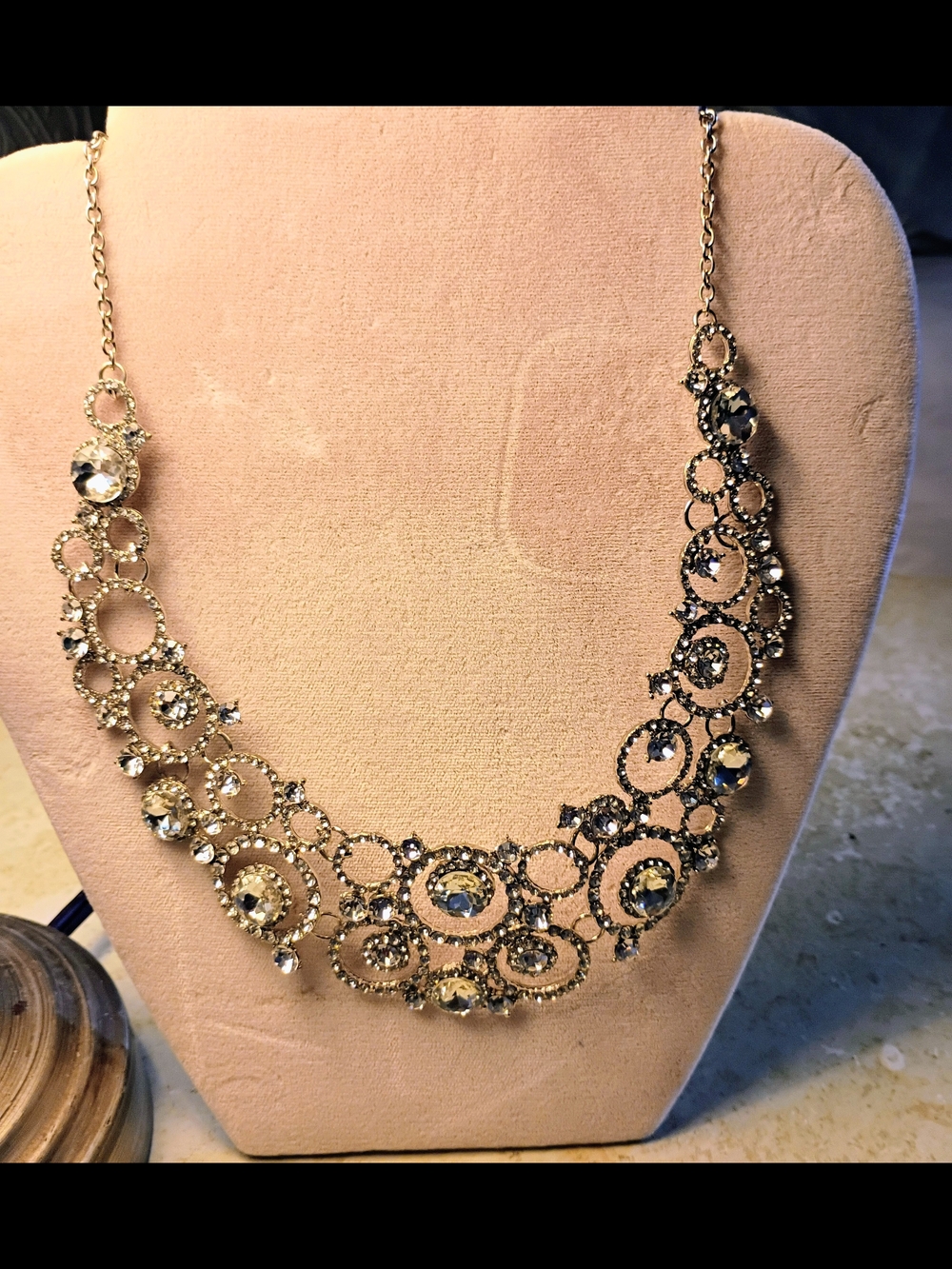 Elegant Silver-Tone Crystal Circle Statement Necklace - Silver
